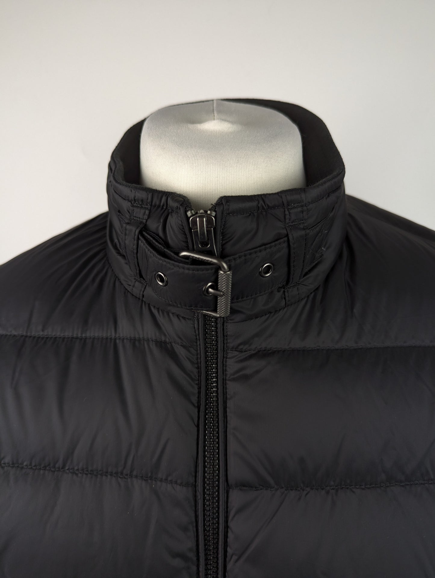 Belstaff Men's Circuit Water Resistant Duck Down Short Puffer Jacket- Black