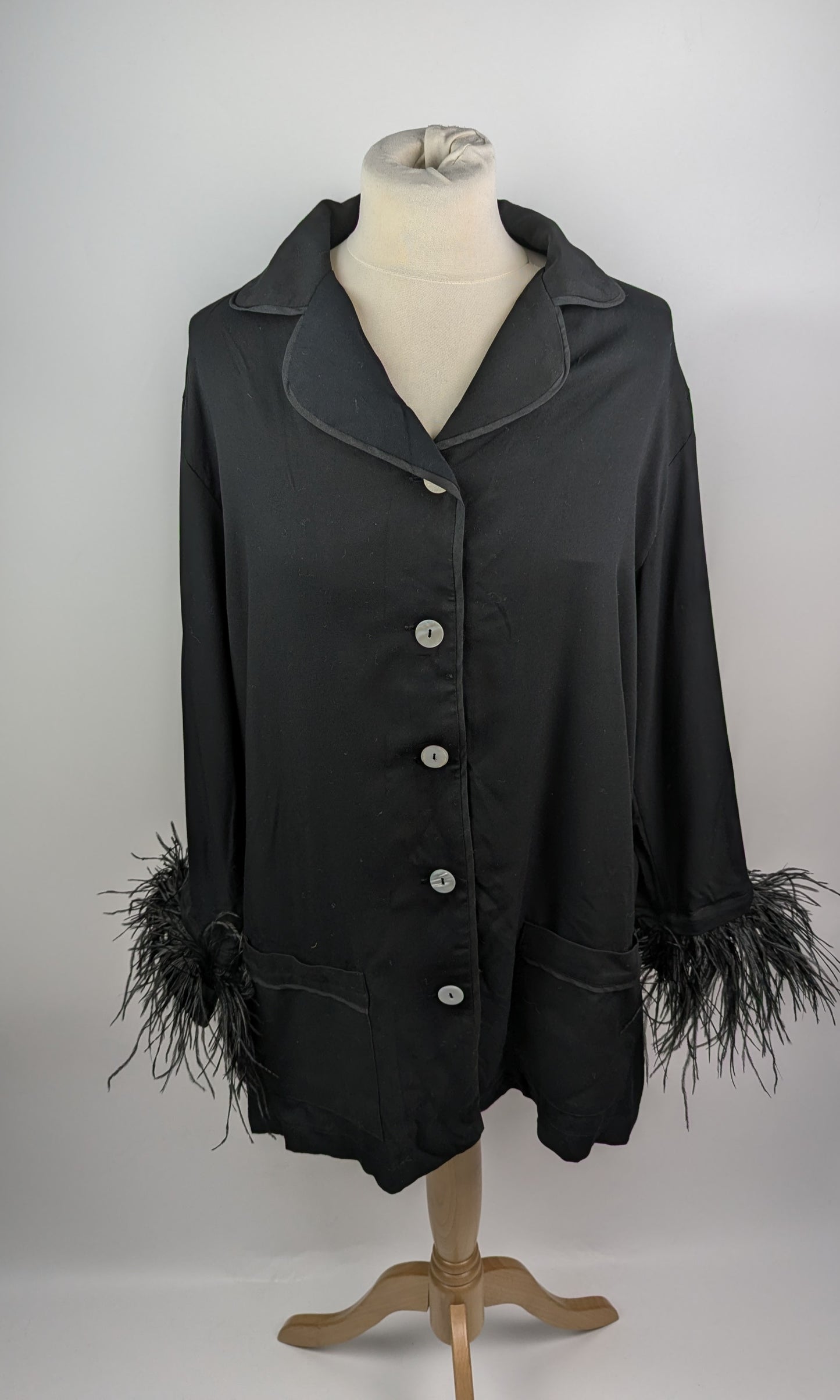 Sleeper Party Pajama Top With Double Feathers - Black