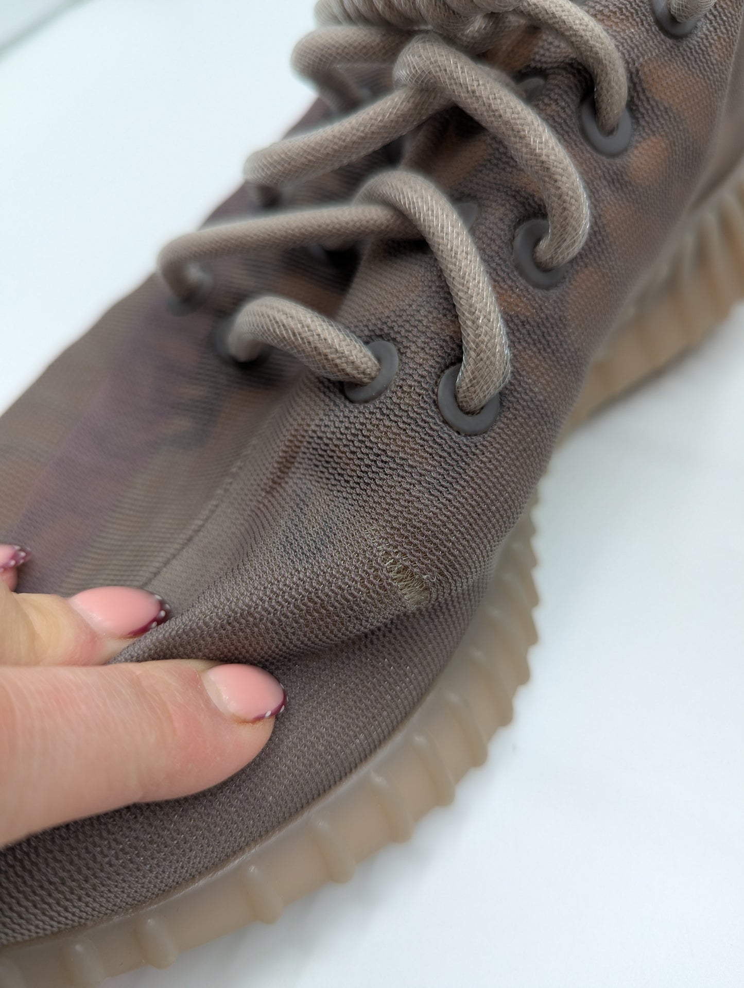 kers Yeezy Men's Boost 350 V2 Light UV Activated Colour-Changing Sneakers - Mono Mist