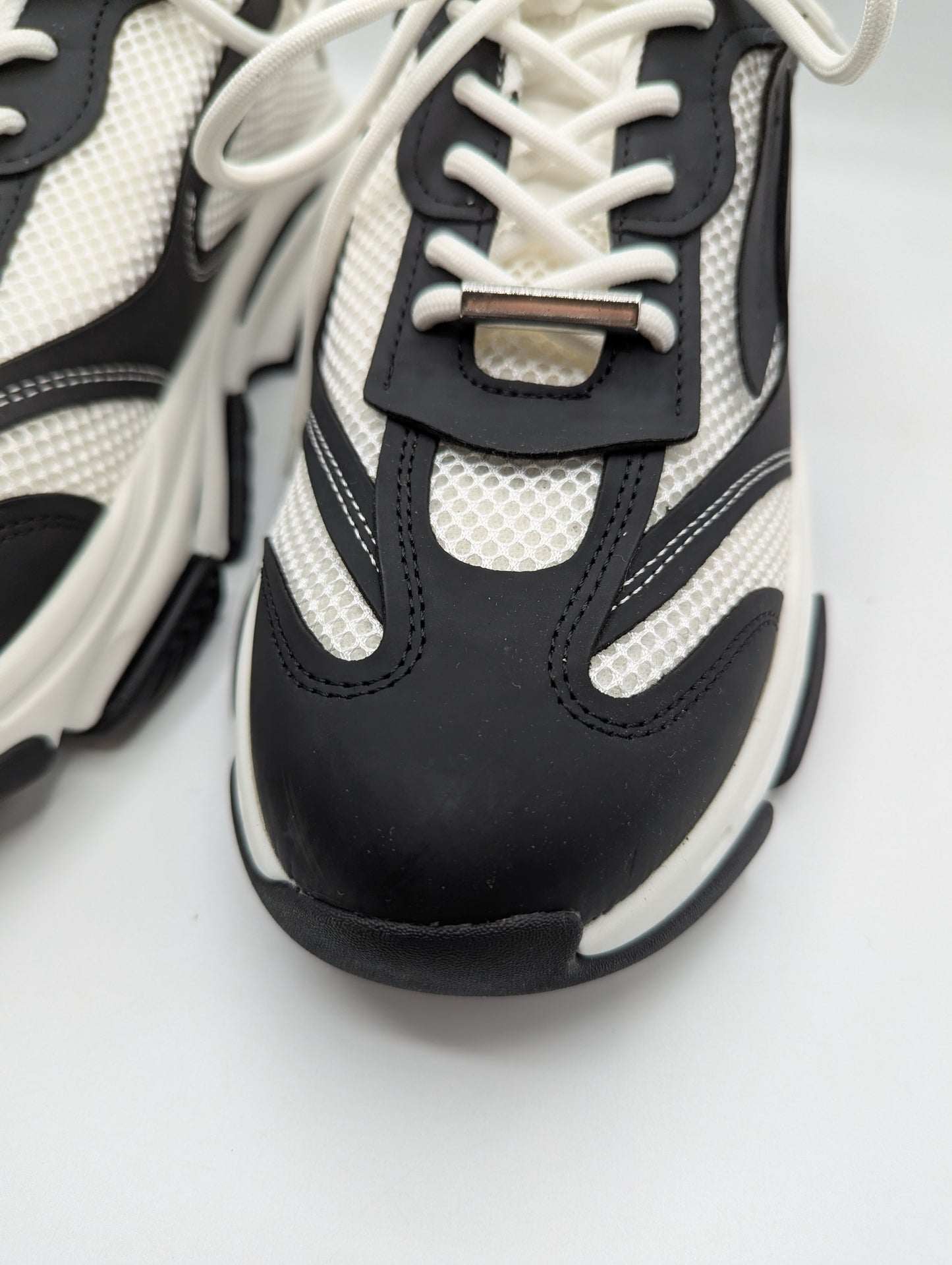 Steve Madden Men's possession Trainers - Black / White