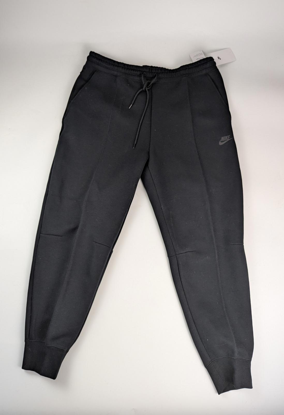 Nike Sportswear Tech Fleece Women's Mid-Rise Joggers - Black