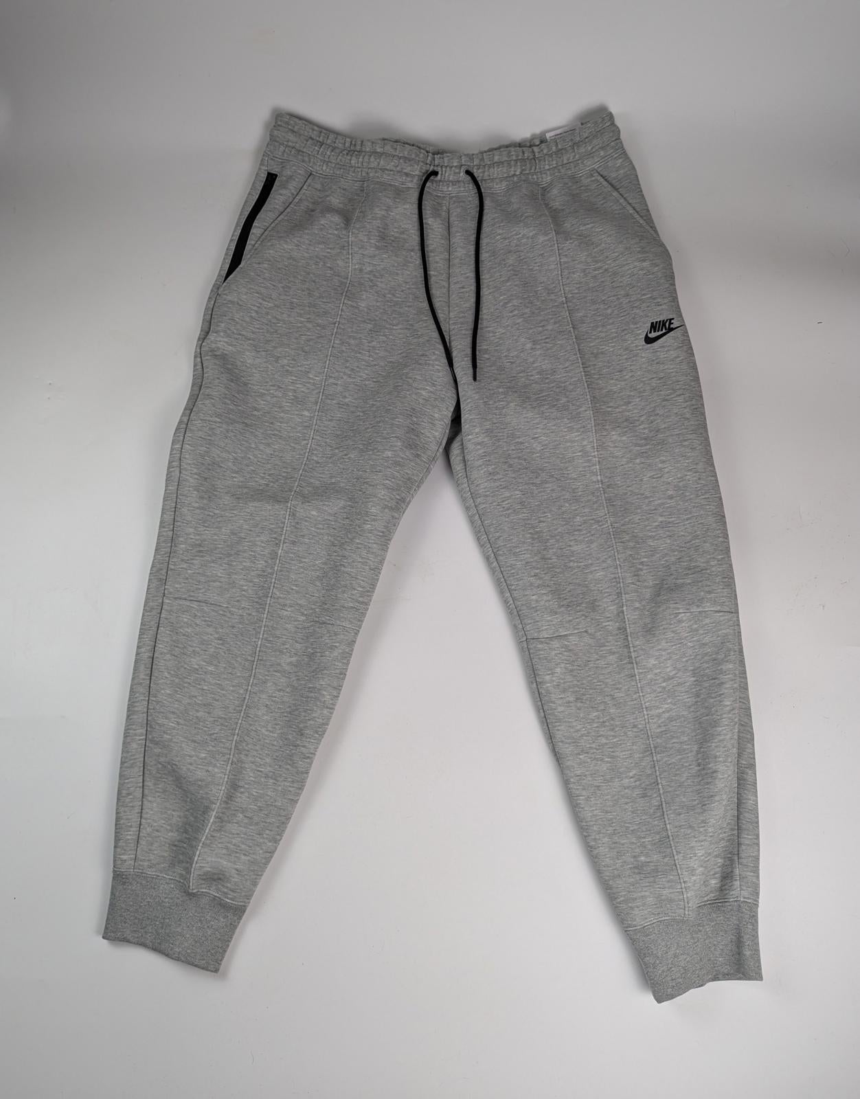 Nike Sportswear Tech Fleece Women's Mid-Rise Joggers - Grey