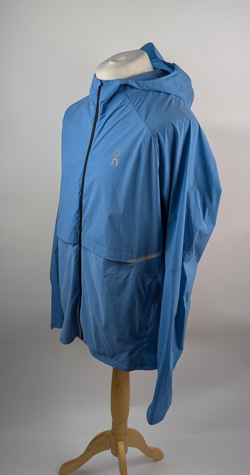 On Men's Core Run Moisture-Wicking Reflective Jacket - Blue