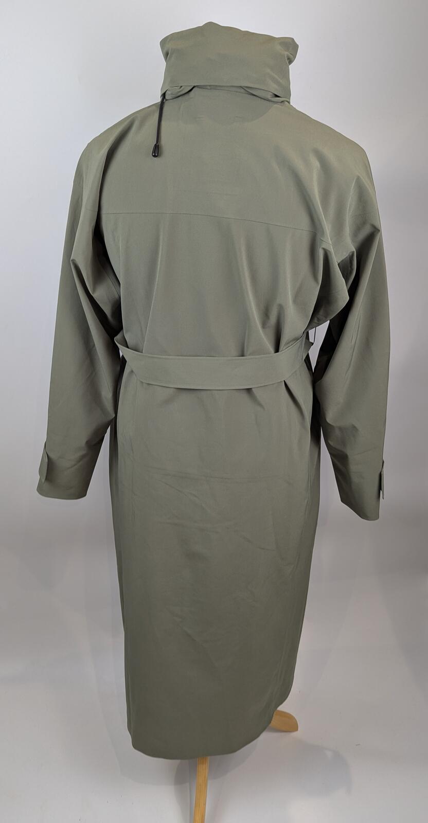 Lacoste Women's Long Oversized Water-Repellent Parka - Green