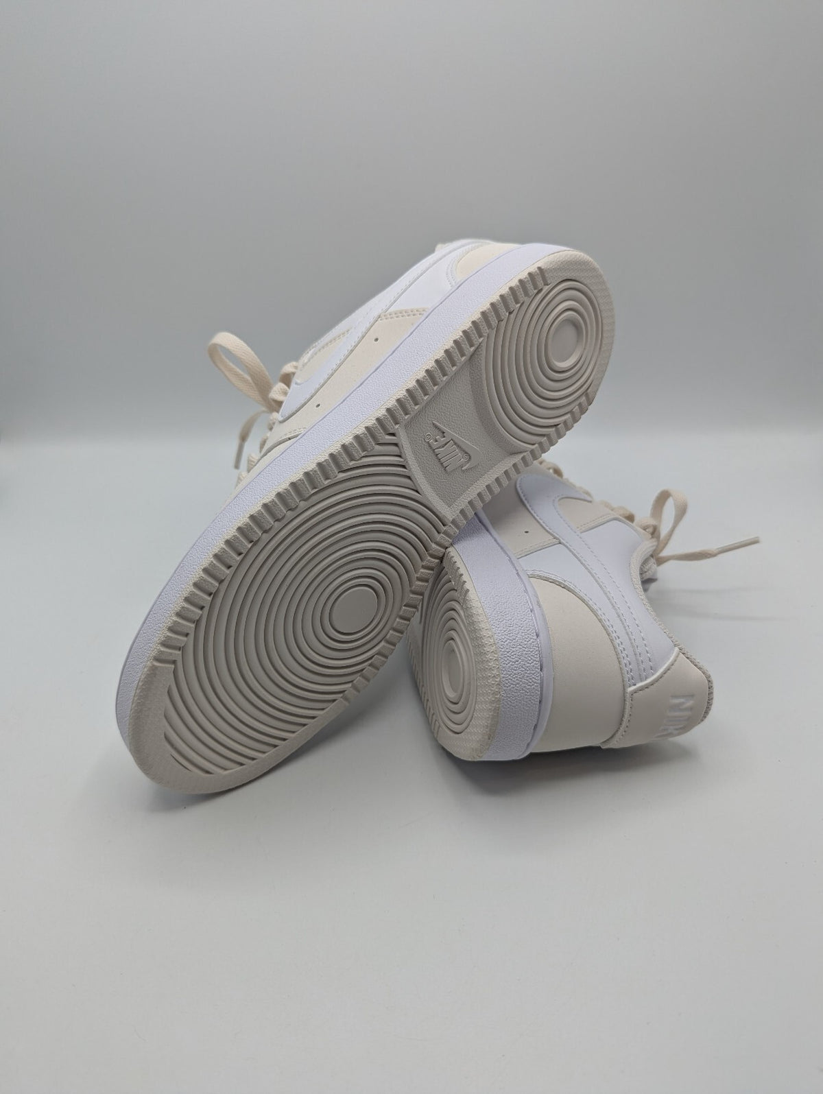 Nike Womens Court Vision Low Trainers - White / Beige