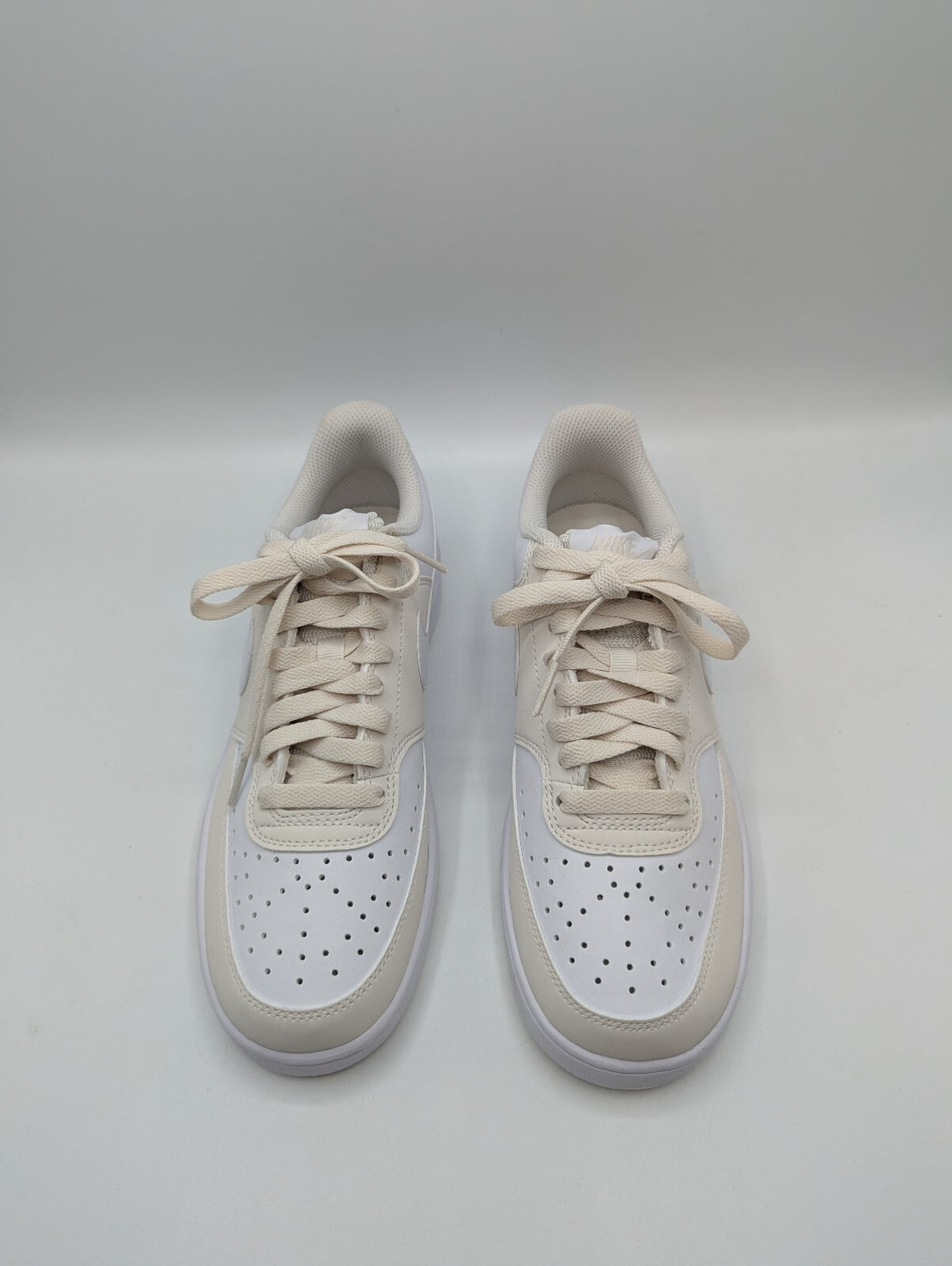 Nike Womens Court Vision Low Trainers - White / Beige