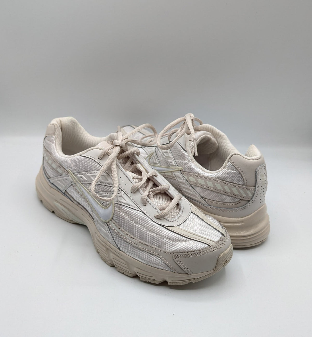 Nike Initiator Women's Running Shoe Size UK 8 - Off White/Brown