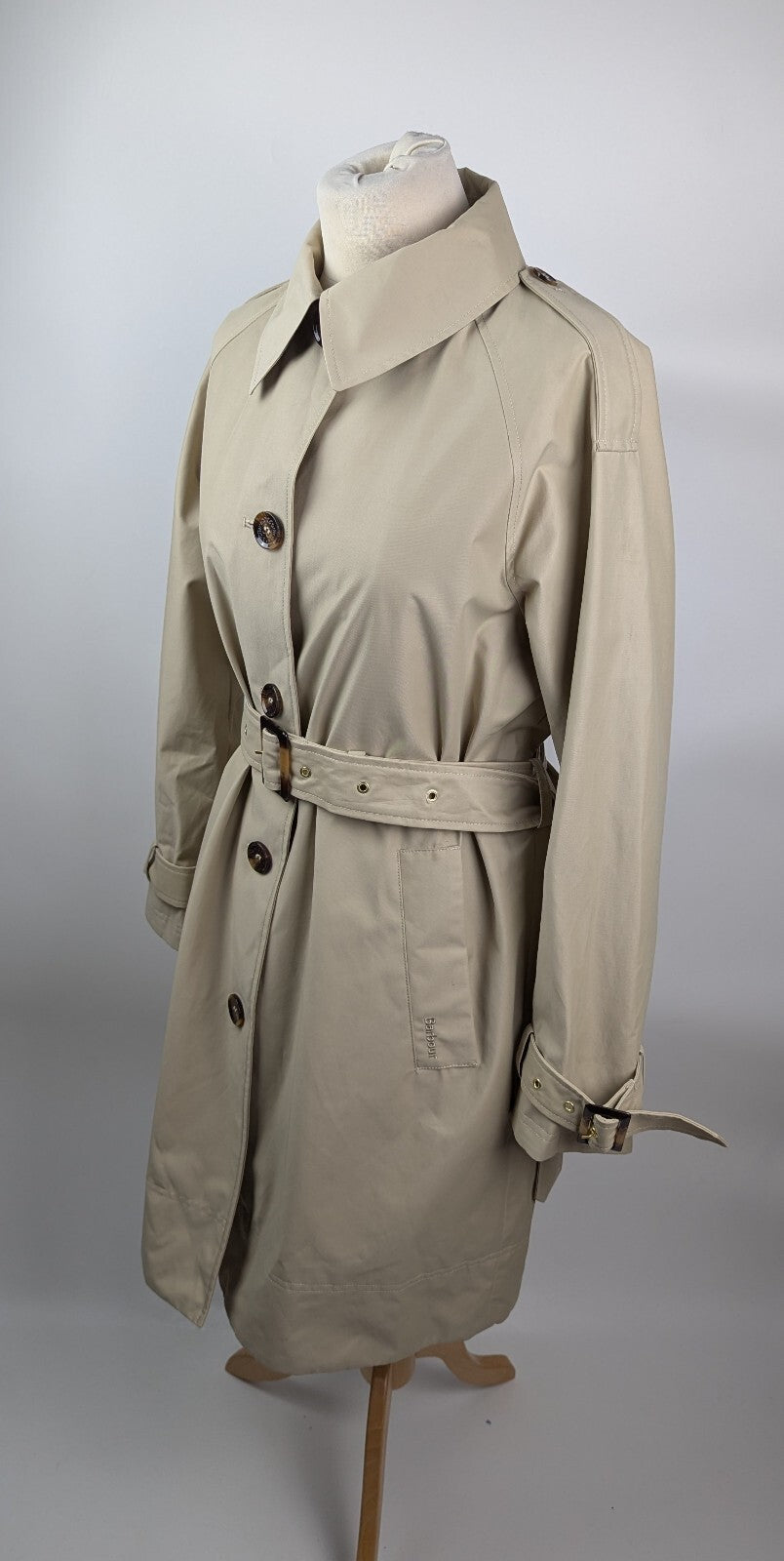 Barbour Womens Maia Showerproof Long Sleeve Trench Coat- Light sand