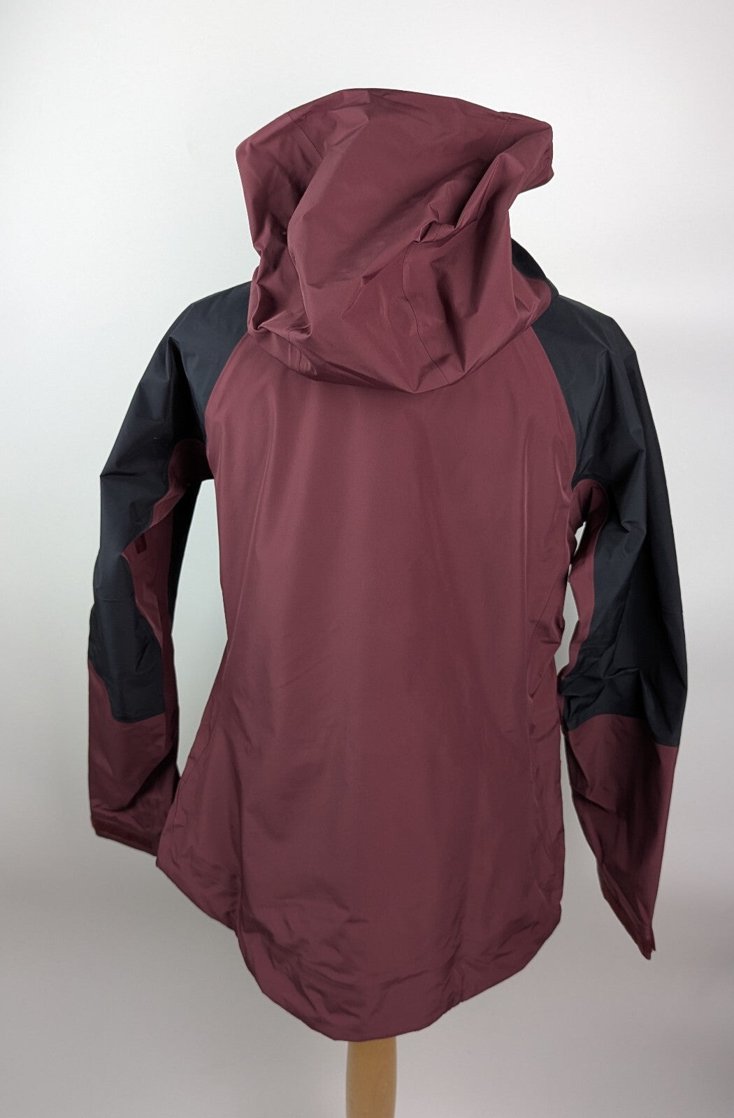 Adidas Womens Terrex Techrock GORE TEX Pro Jacket - dark red