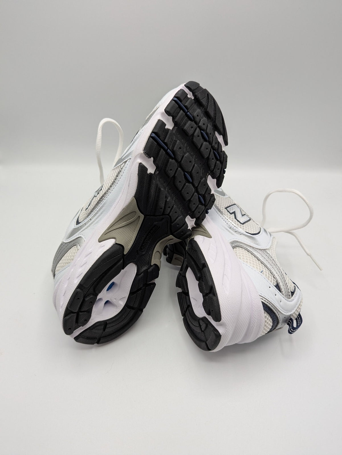 New Balance NB 530 Junior / Womens trainers - white / Navy