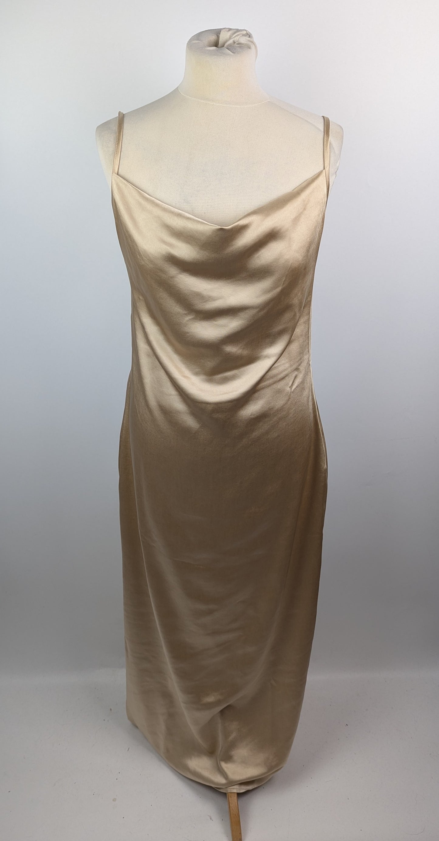 Pretty Lavish Keisha midaxi Dress - Gold