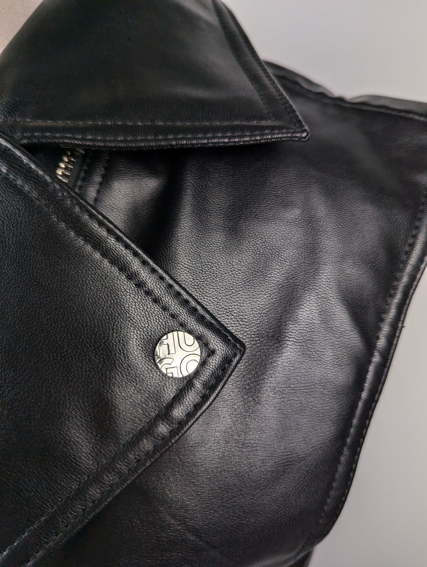 Hugo Womens Arebura-1 Faux Leather Sleeveless Jacket - Black